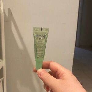 Torriden Balanceful Serum Travel Tube - Light Green